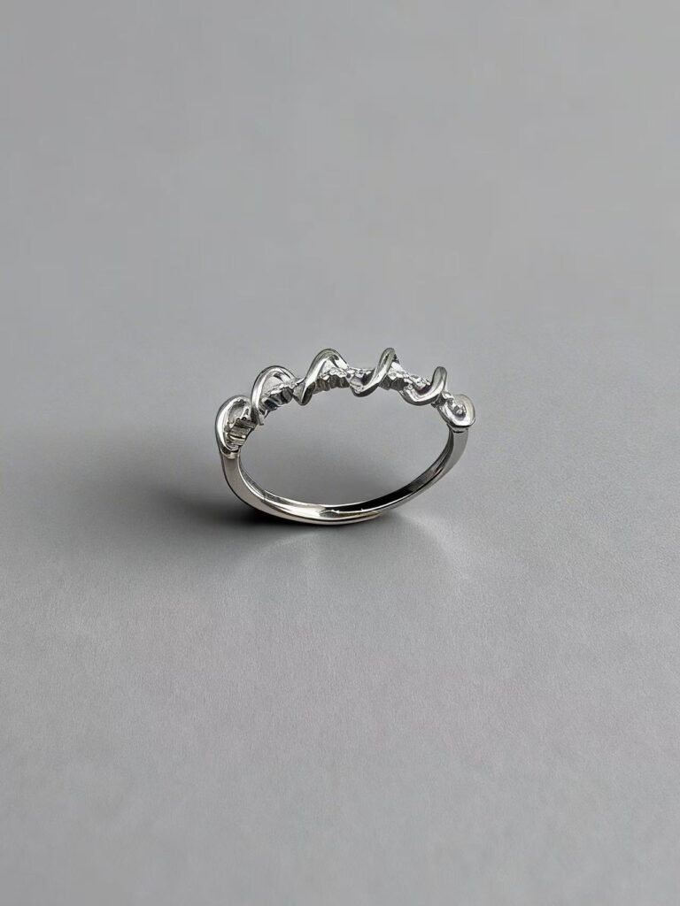 Entwined Form Ring