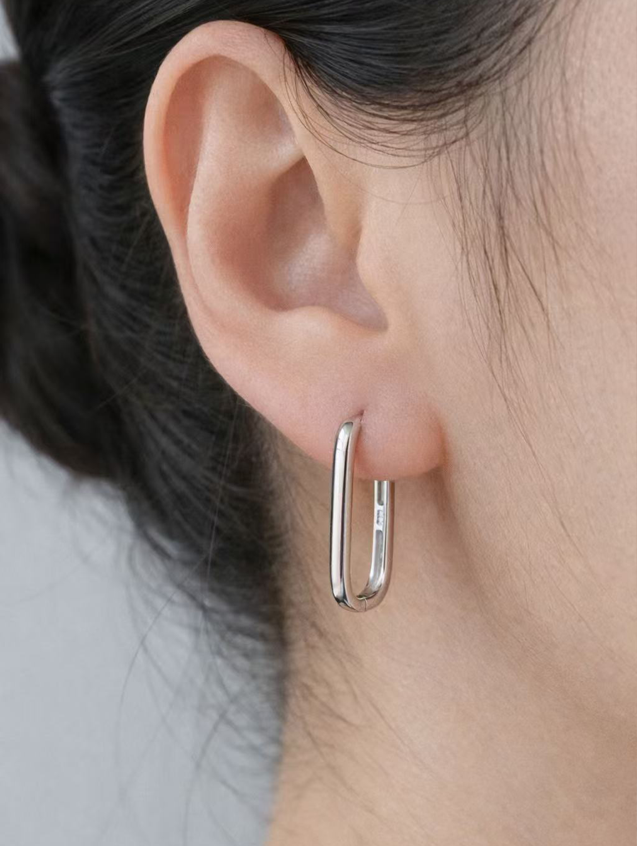 Linea Oval Earrings