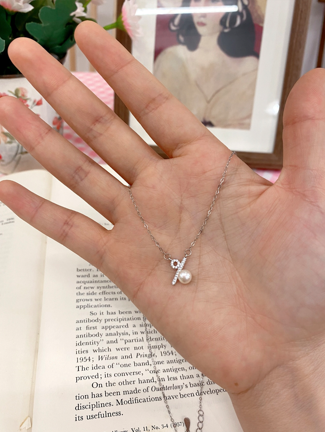 Luna Pearl Necklace - Image 2