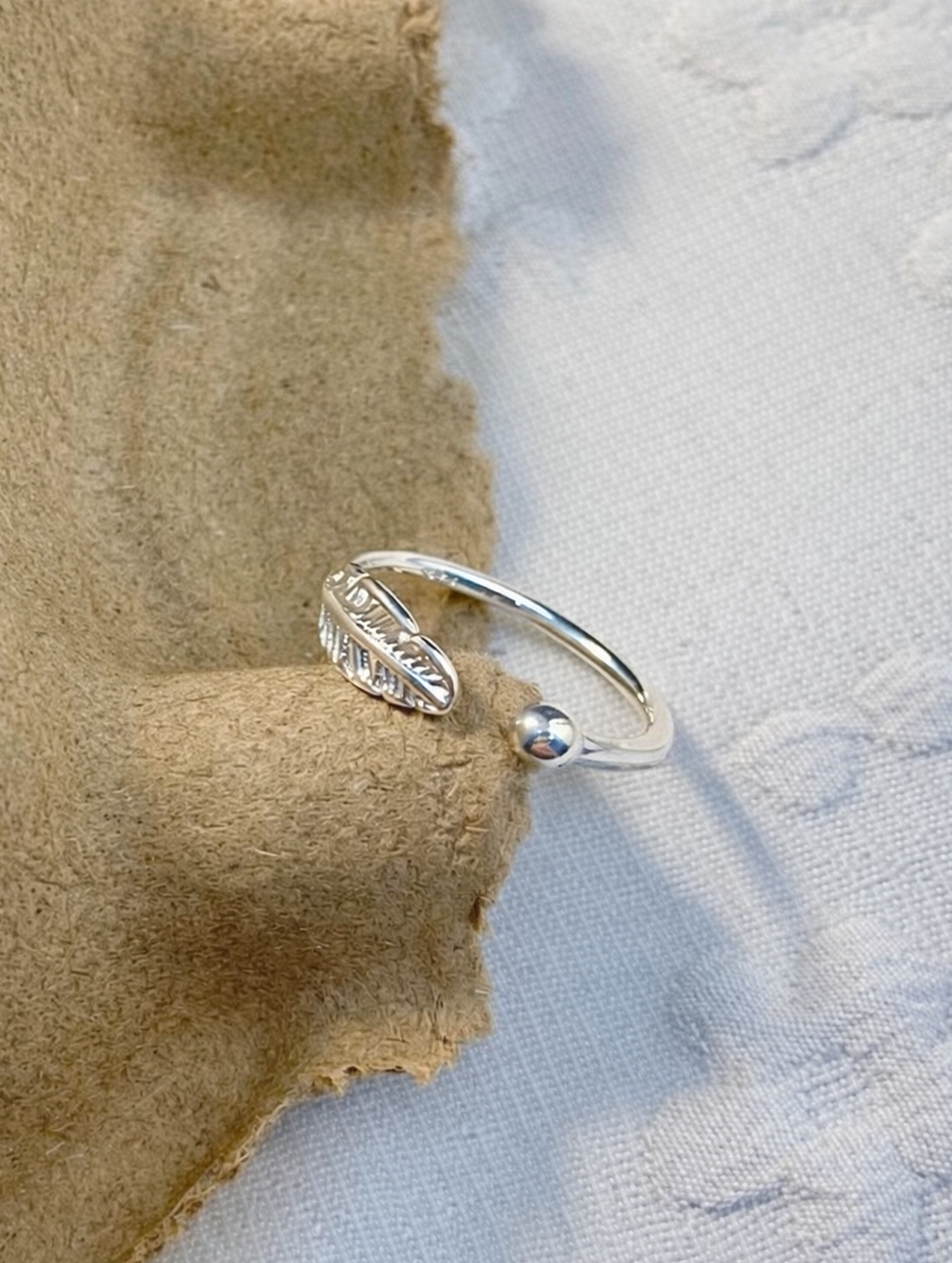 Quiet Leaf Ring - Image 2