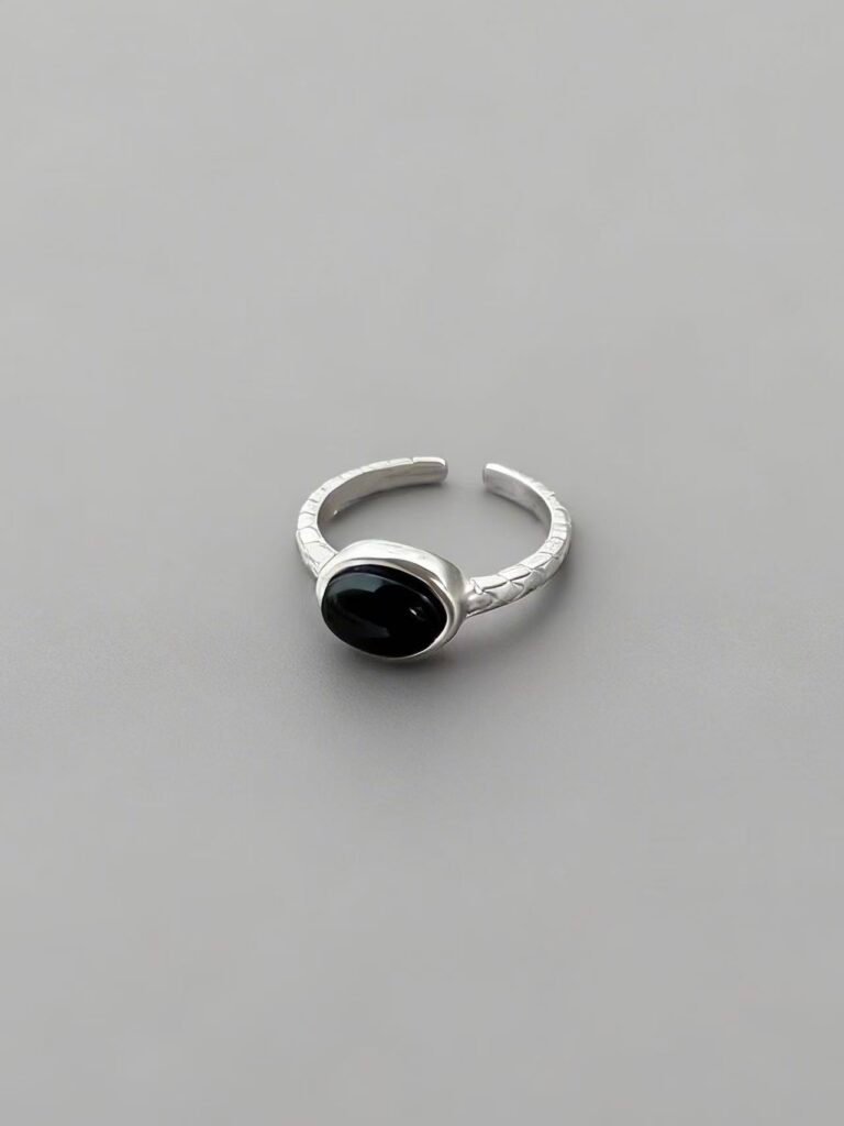 Noir Core Ring