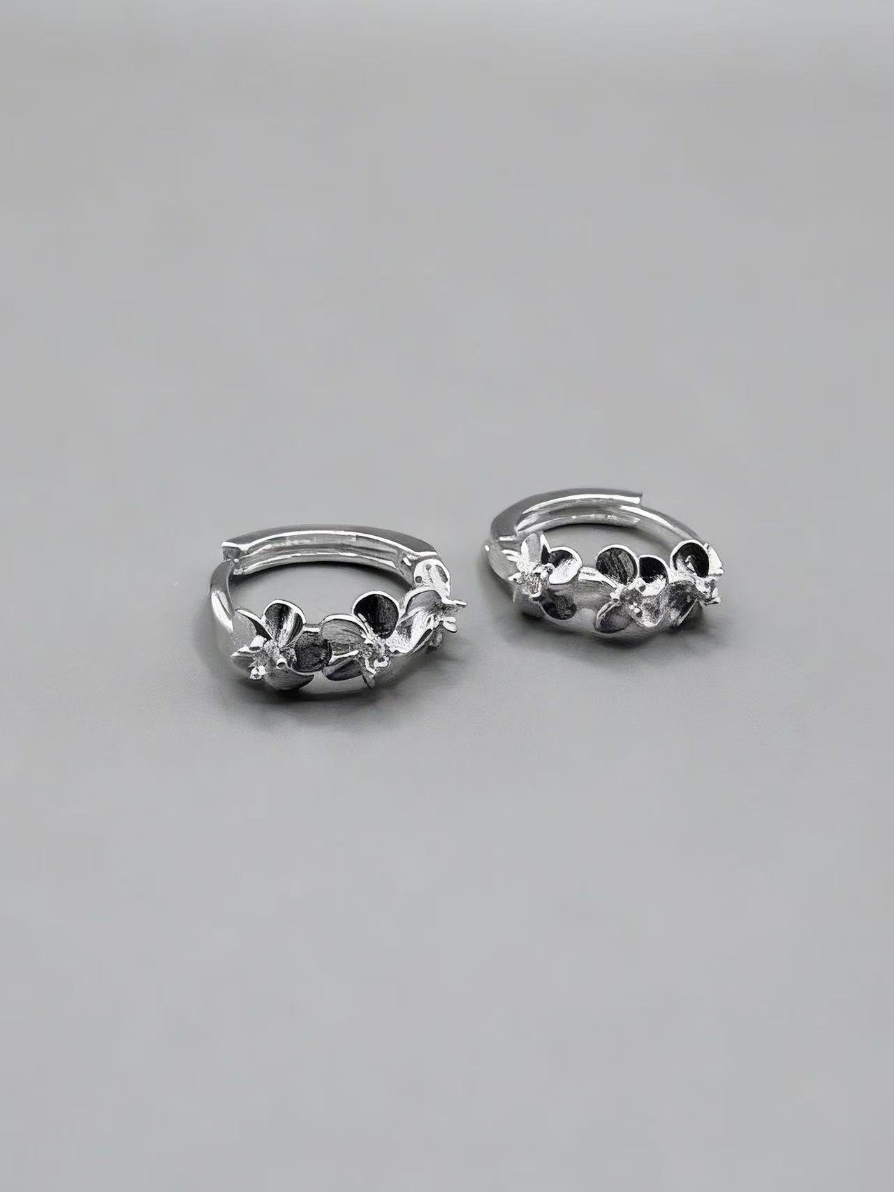 Flora Silver Cluster Earrings - Image 3