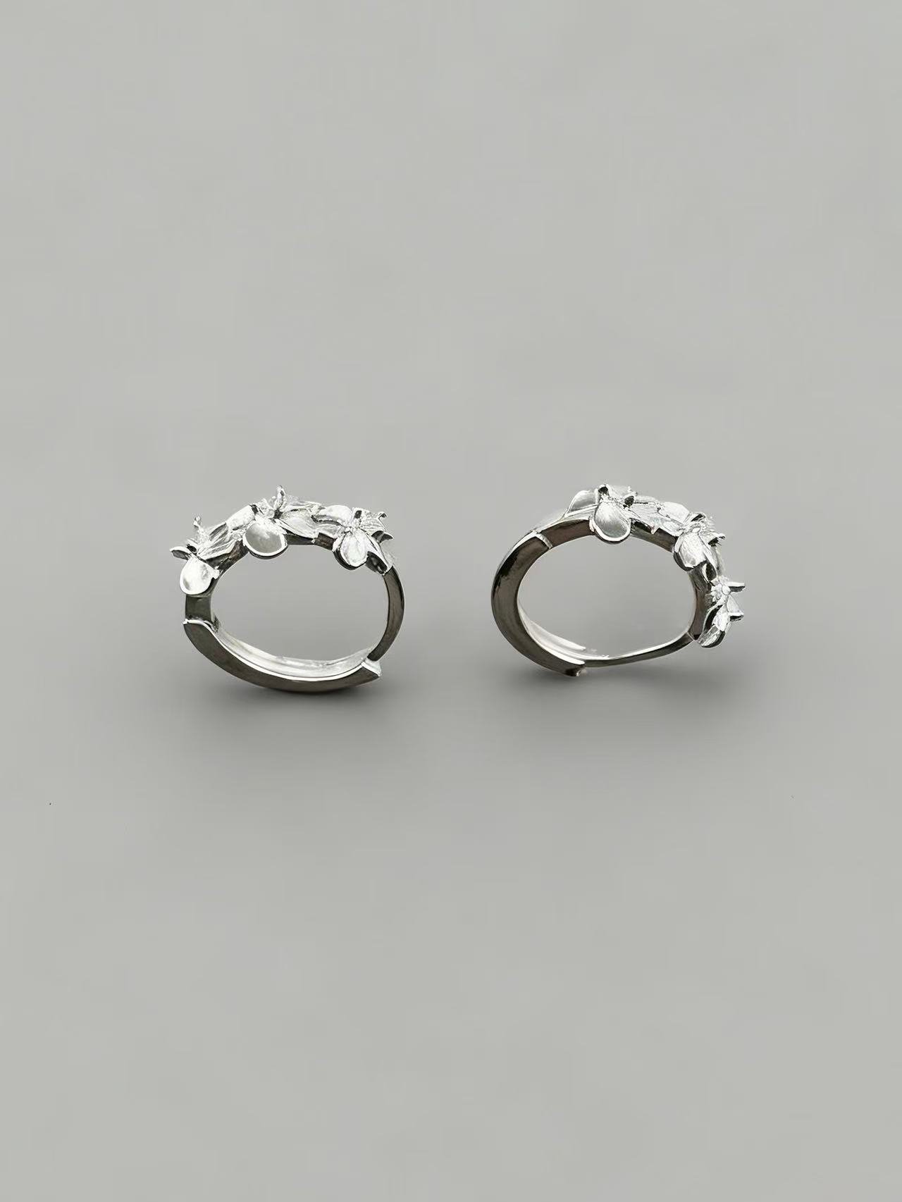 Flora Silver Cluster Earrings - Image 4