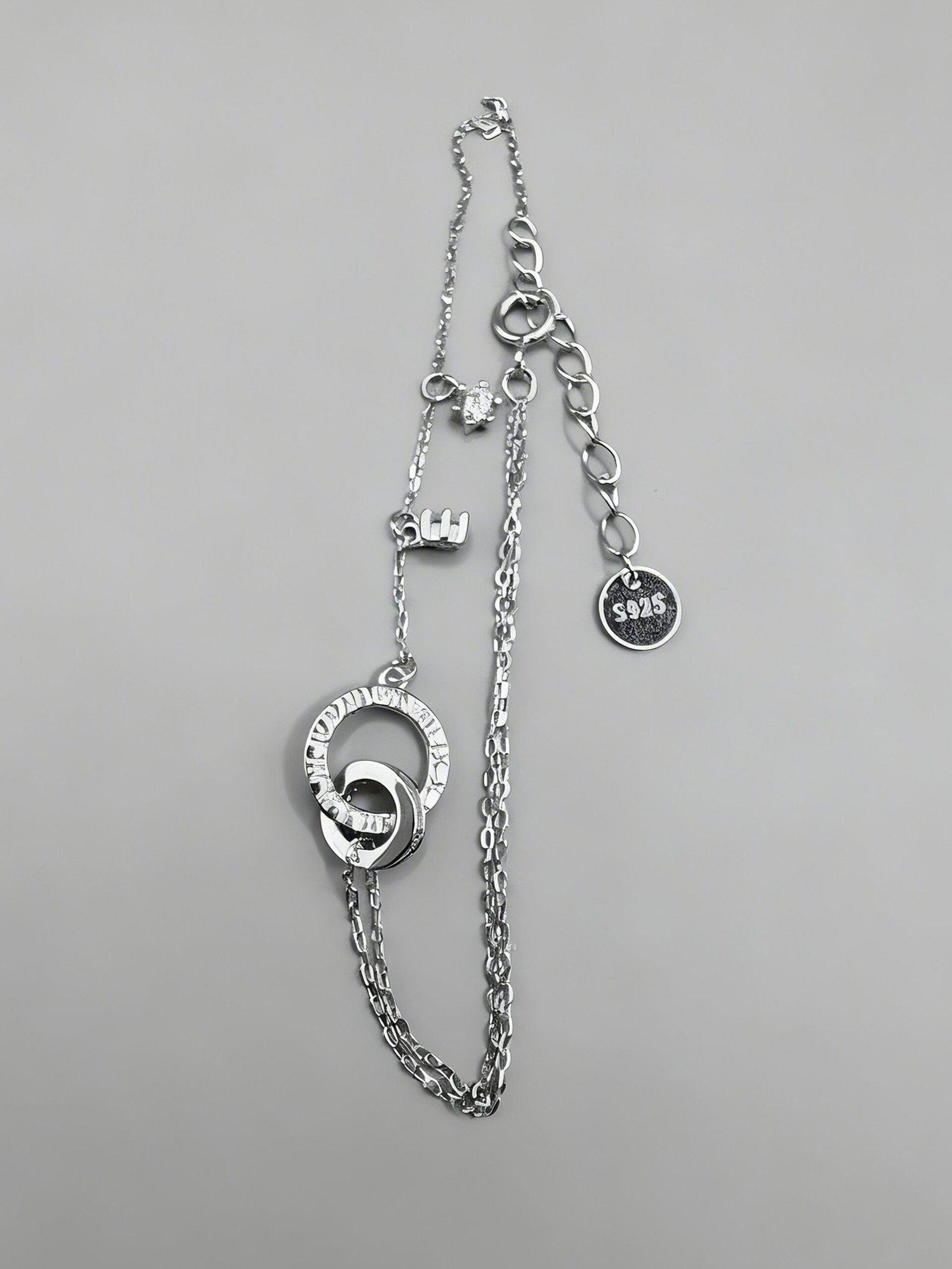 Curve Heart Bracelet