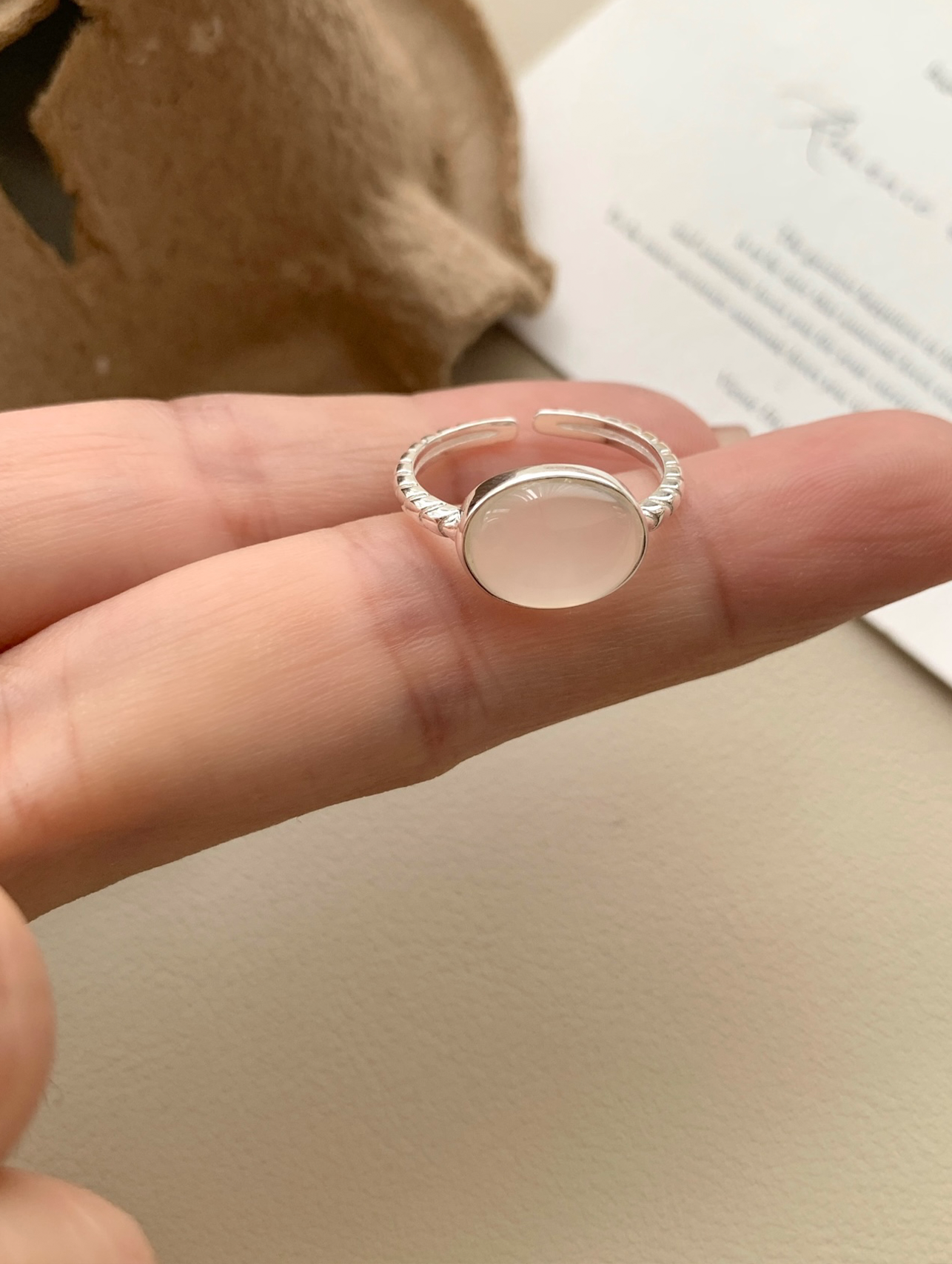 Oval Stone Band Ring - Image 2