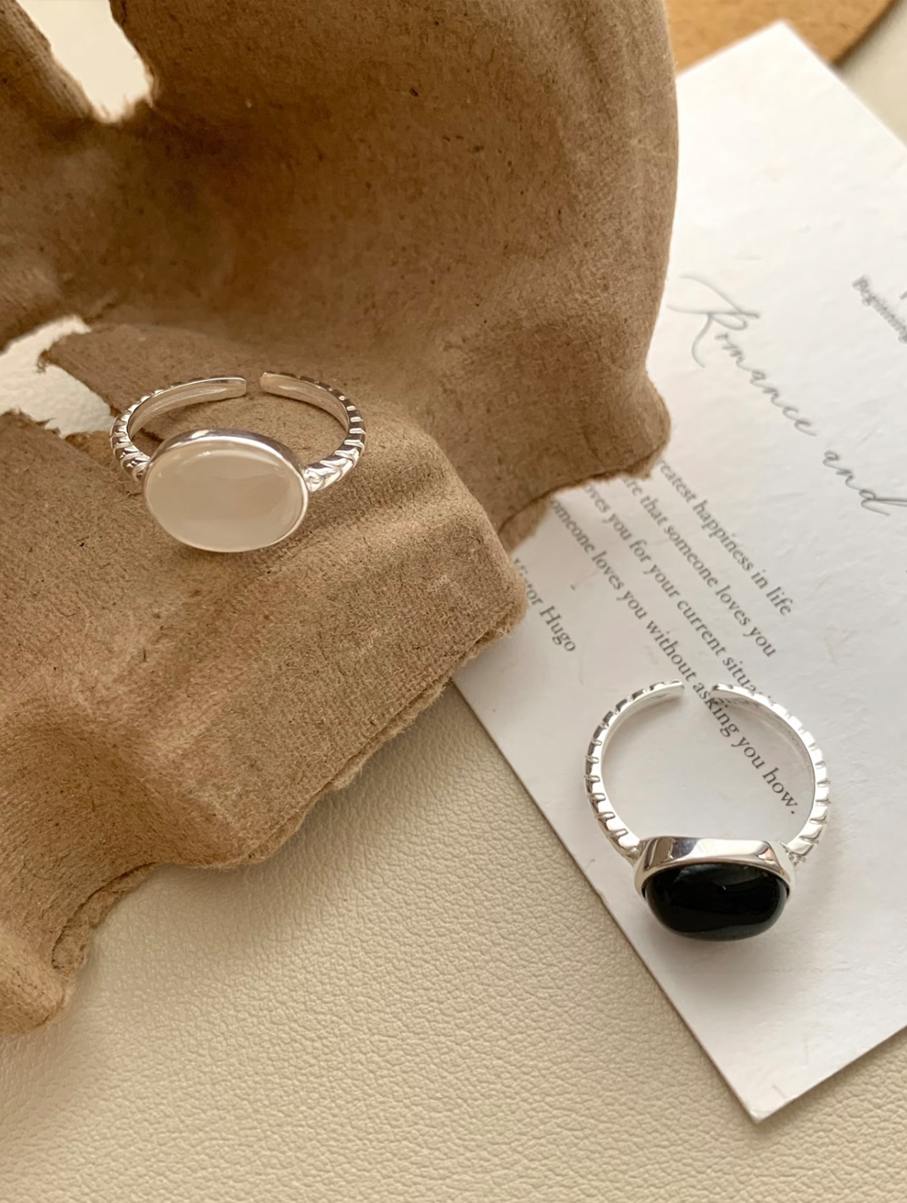 Oval Stone Band Ring